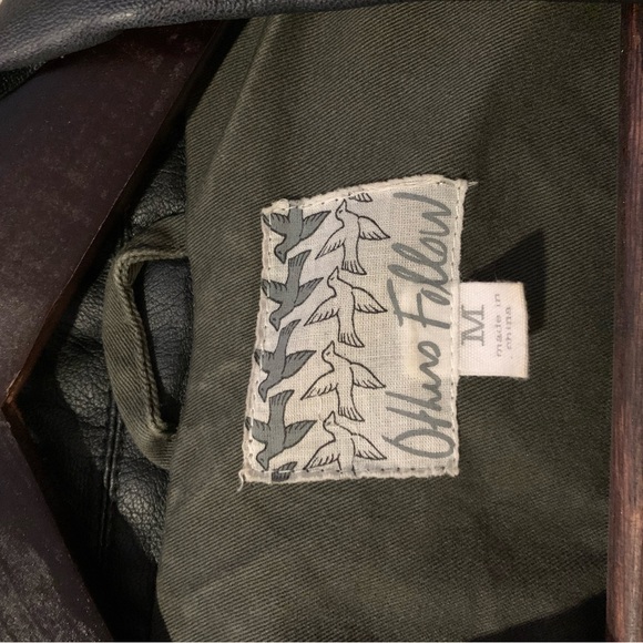 Women’s Bomber Jacket - Medium - Picture 4 of 8